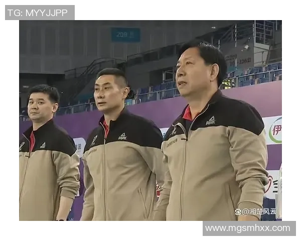 深圳排球队配合默契创新高赛季表现引发广泛关注与赞誉 深圳排球队配合默契创新高赛季表现引发广泛关注与赞誉